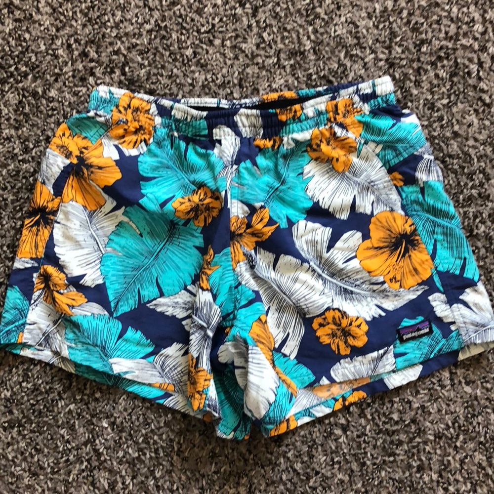 Patagonia Floral Women's Shorts baggies  size xs